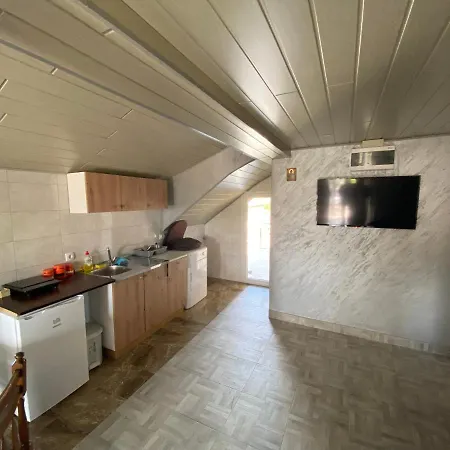Vista Point Apartment *