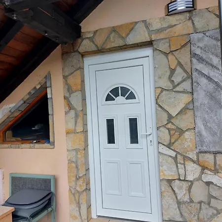 Vista Point Apartment